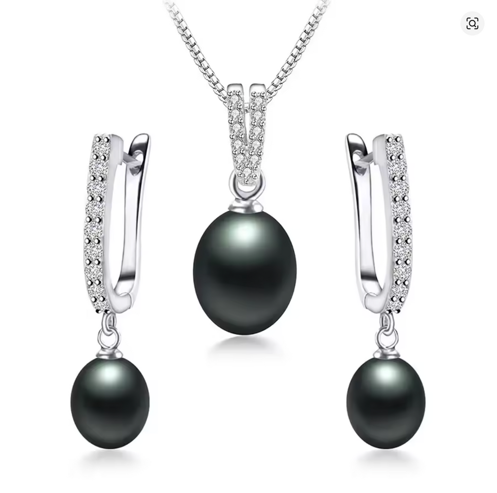 Horseshoe 8–9mm Pearl Earrings & 45cm Pendant Necklace